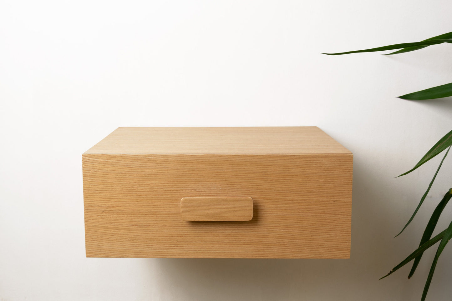 Scandinavian Oak Floating Bedside Table with One Drawer, Wall Mounted Nighstand with Wooden Handle