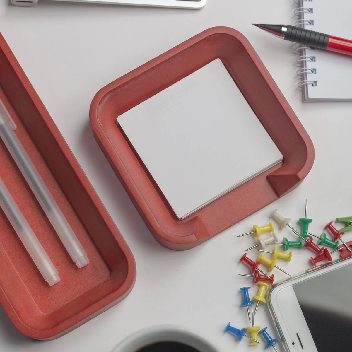 Kırmızı Not Tutucu 