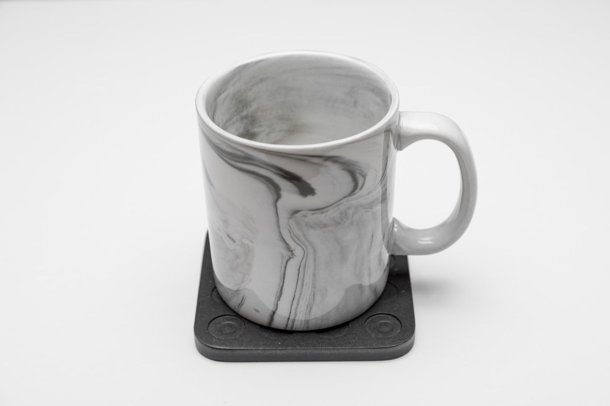 Iulia Black Circles Wood Coaster Set Black Circles Coasters Iulia