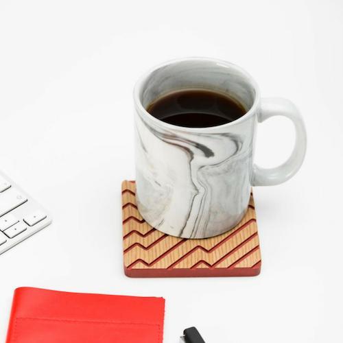 Iulia Red And Oak Zigzag Wood Coaster Set Coasters Red And Oak Zigzag Iulia